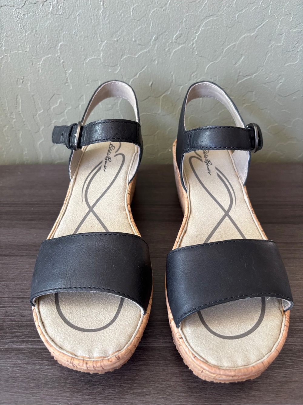 Eddie Bauer Kara Cork Wedge Heel Sandals Ankle Strap Black Leather Size 7 - Picture 3 of 9